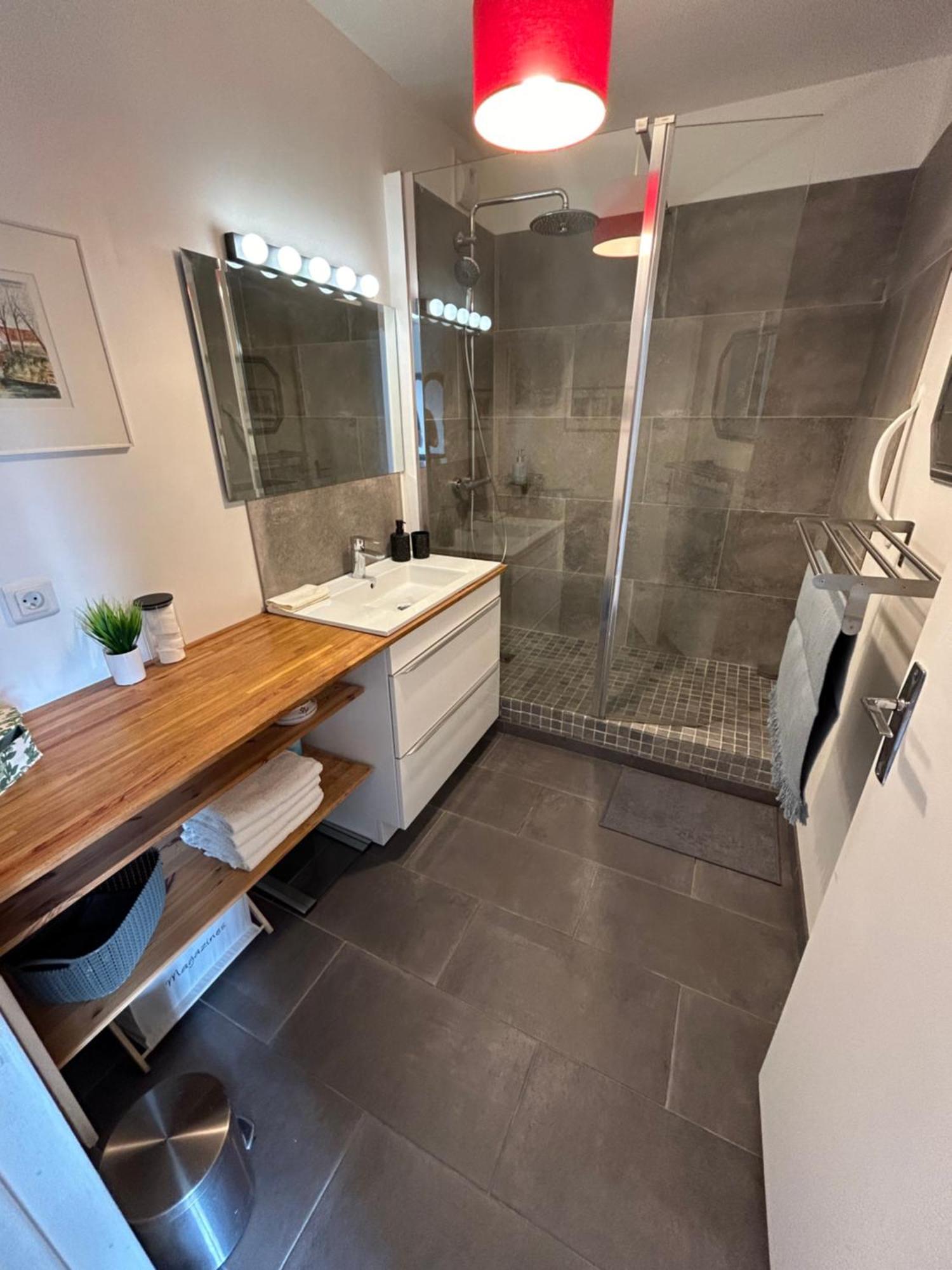 Refait A Neuf 3 Lits Deux Parking Apartment