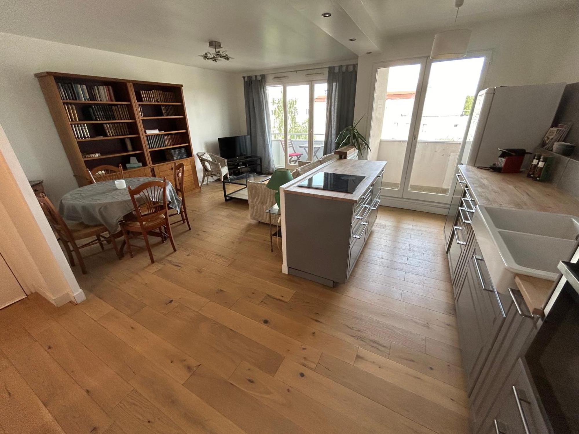 Refait A Neuf 3 Lits Deux Parking Boulogne-Billancourt
